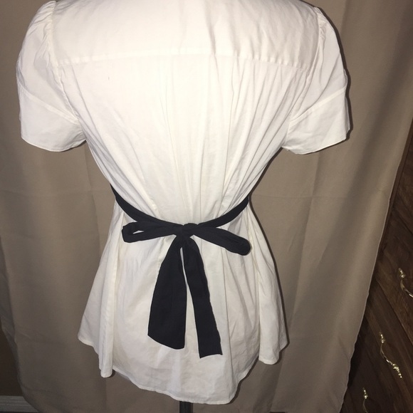 BCBGMAXAZRIA V-Neck Tie Back Top - Picture 4 of 8